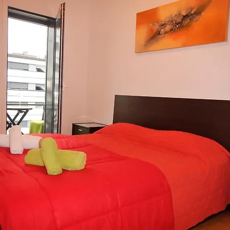 New Lisbon Apartment *