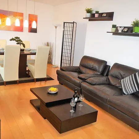 New Lisbon Apartment *